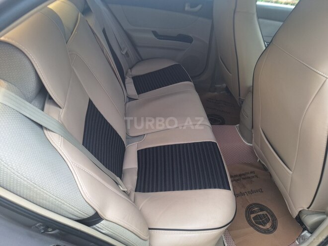 Hyundai Sonata-9