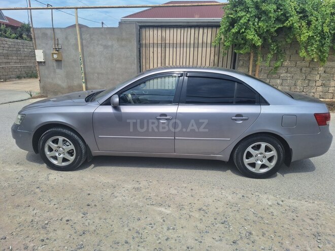 Hyundai Sonata-4