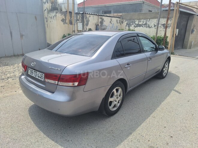 Hyundai Sonata-6