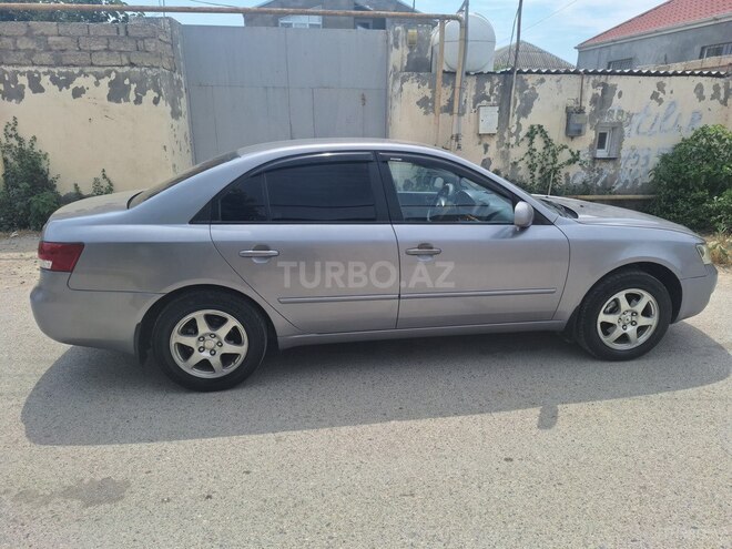 Hyundai Sonata-5