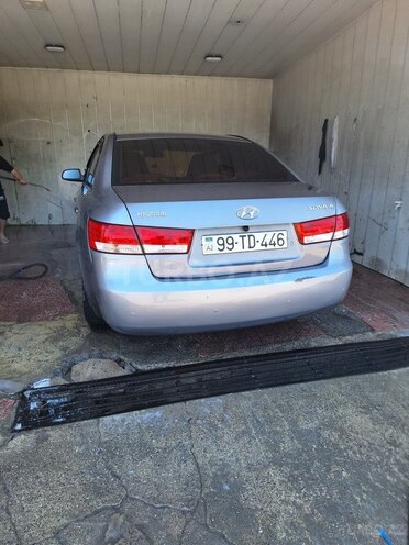 Hyundai Sonata-13