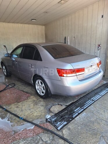 Hyundai Sonata-14