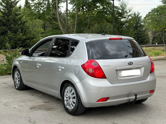 Kia Ceed-5
