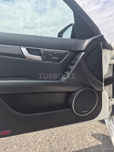 Mercedes C 250-12