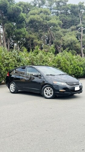 Honda Insight-1