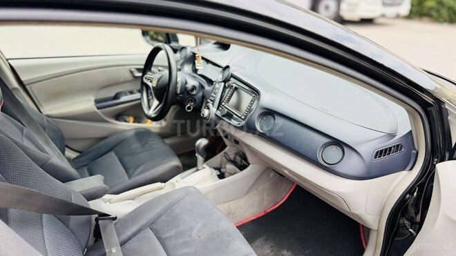Honda Insight-10