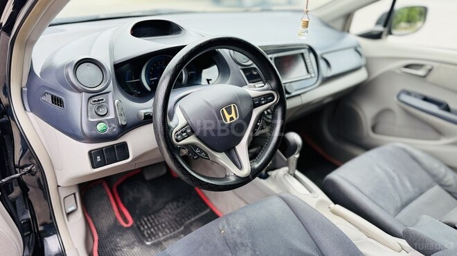 Honda Insight-8