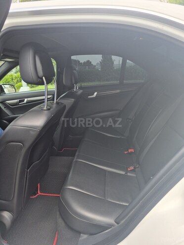 Mercedes C 250-13