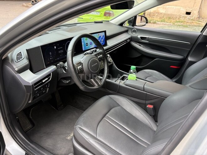 Hyundai Sonata-8