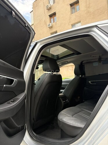 Hyundai Sonata-9