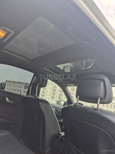 Mercedes C 250-17