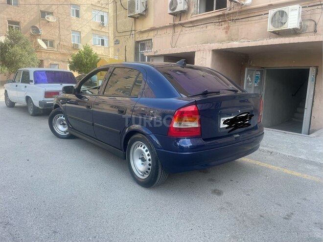 Opel Astra-10