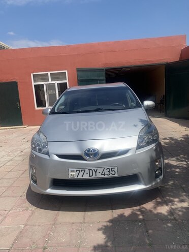 Toyota Prius-3