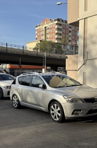 Kia Ceed SW-1