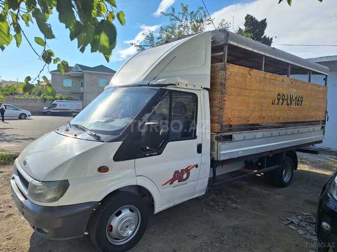 Ford Transit-4