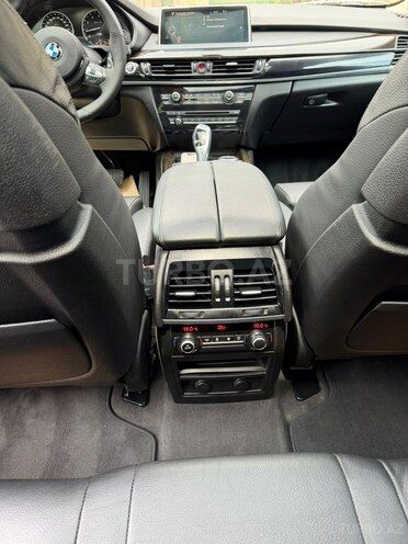 BMW X5-8