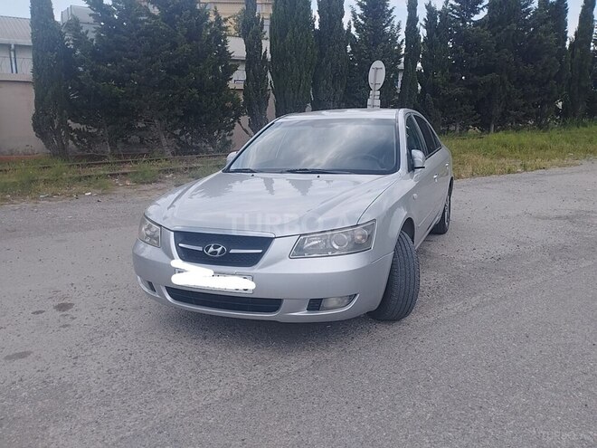 Hyundai Sonata-1