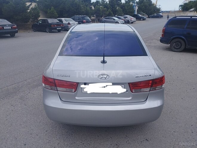 Hyundai Sonata-2