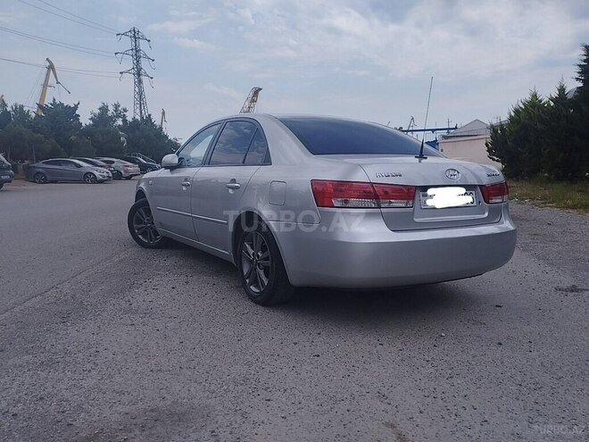 Hyundai Sonata-5