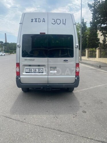 Ford Transit-2