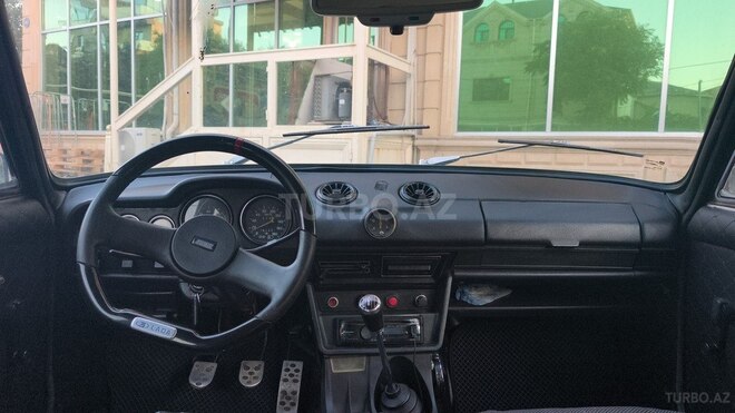 LADA (VAZ) 2106-8