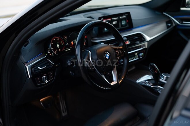 BMW 520d-11