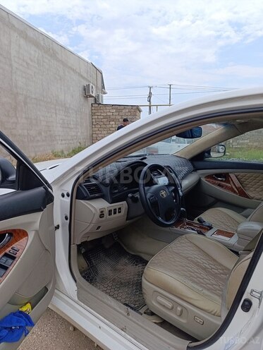 Toyota Camry-3