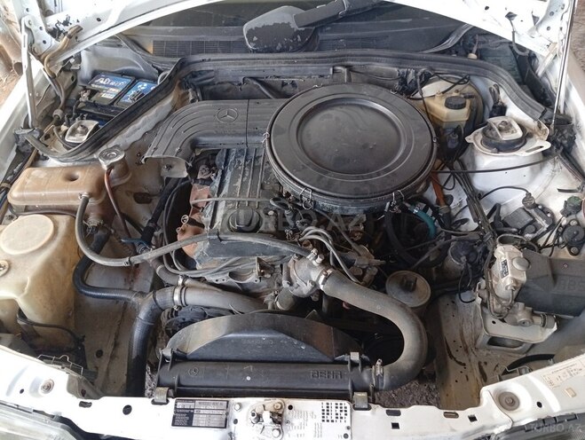 Mercedes 190-4