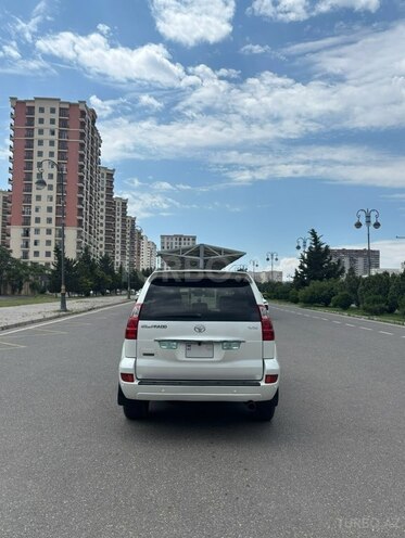Toyota Land Cruiser Prado-3