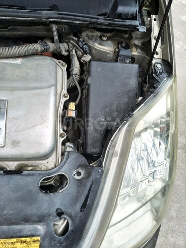 Toyota Prius-13