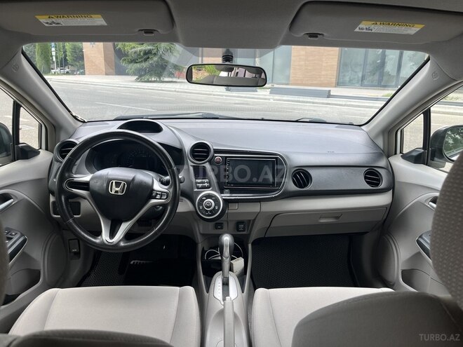 Honda Insight-4