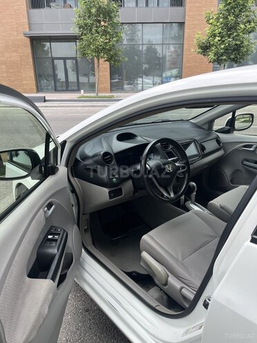 Honda Insight-5