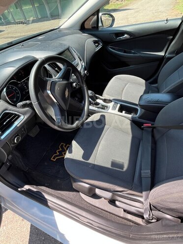 Chevrolet Cruze-5