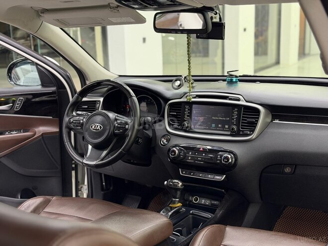 Kia Sorento-7