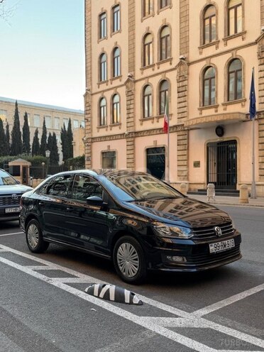 Volkswagen Polo-3