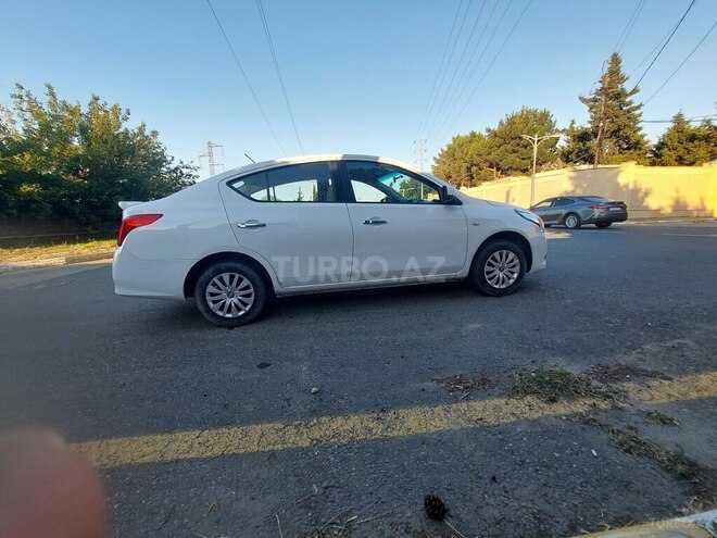 Nissan Sunny-4