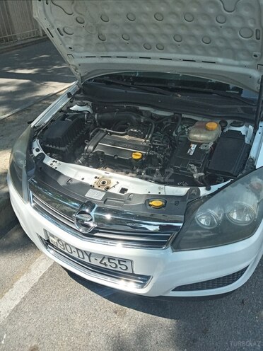 Opel Astra-11