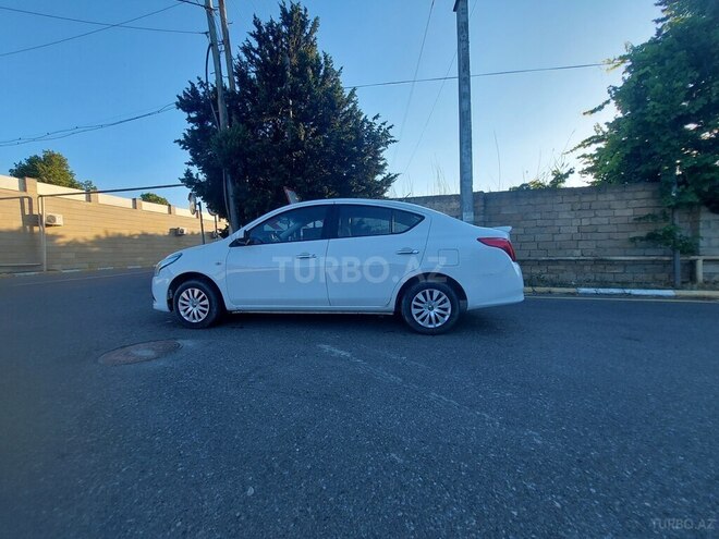 Nissan Sunny-5