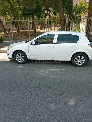 Opel Astra-7