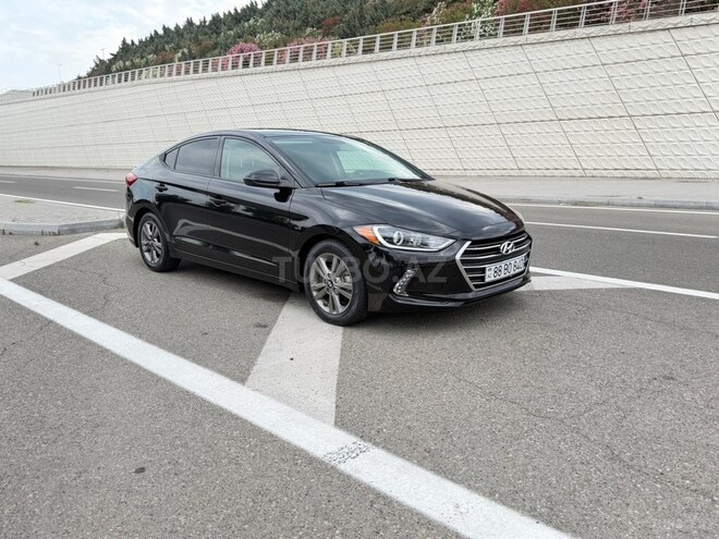 Hyundai Elantra-4