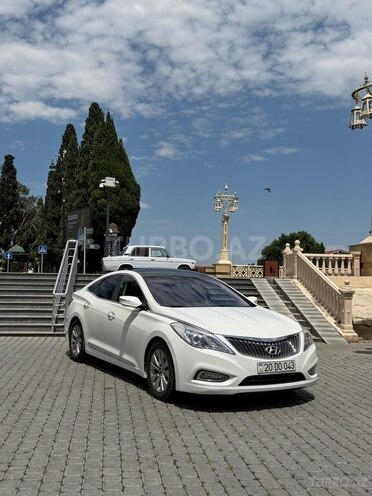 Hyundai Azera-1