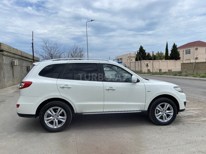 Hyundai Santa Fe-9