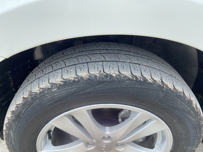 Hyundai Santa Fe-8