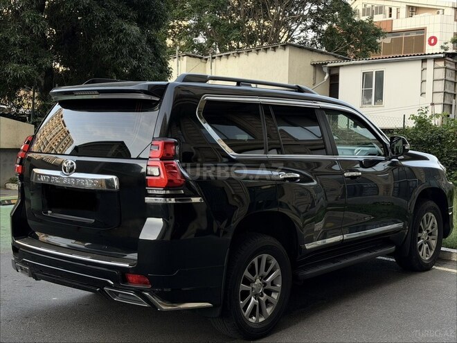 Toyota Land Cruiser Prado-6