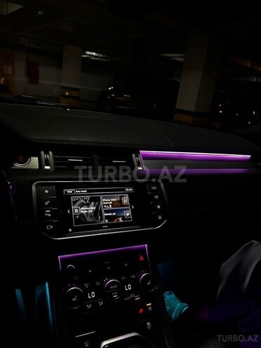 Land Rover RR Evoque-13