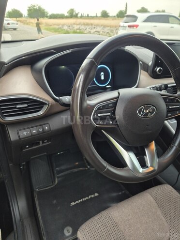 Hyundai Santa Fe-5