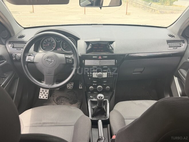 Opel Astra-2