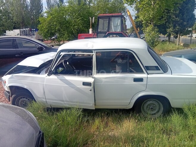 LADA (VAZ) 2107-5