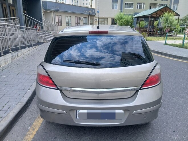 Opel Astra-11