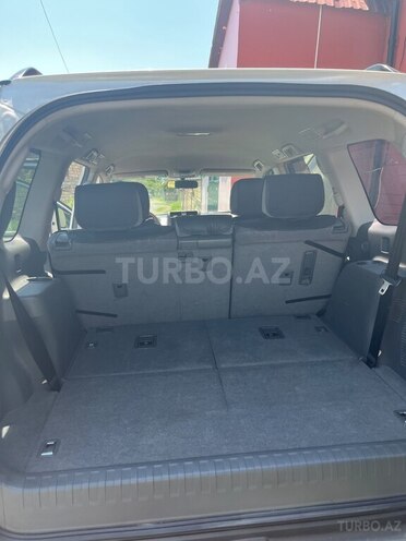 Toyota Land Cruiser Prado-4